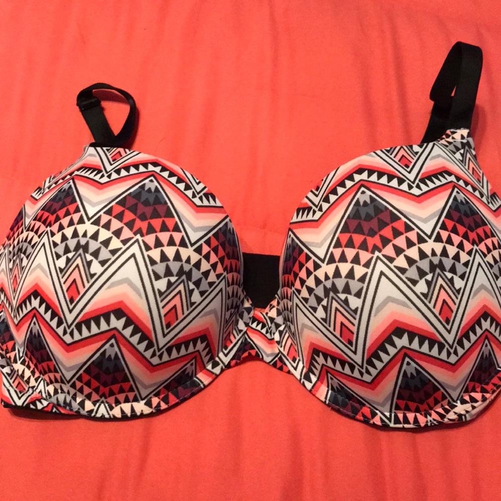 PINK wear everywhere push up bra